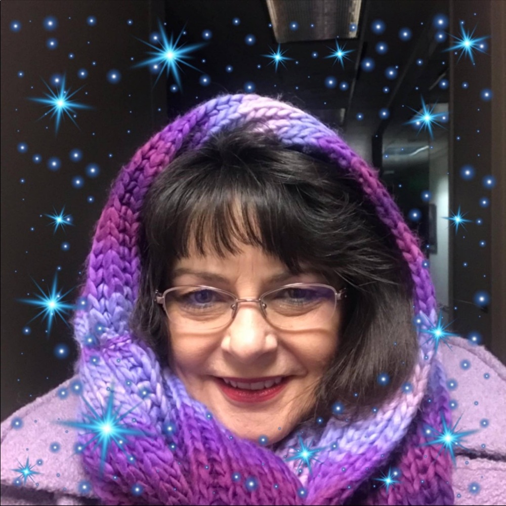 Meet your Posher, Sharon